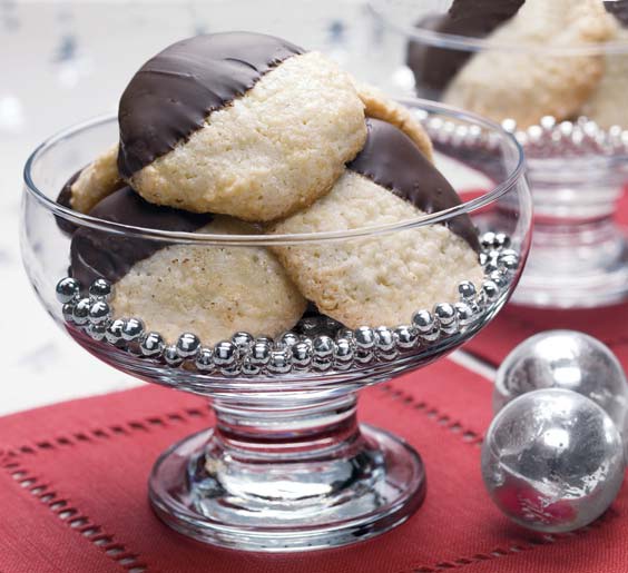 Almond Macaroons Christmas Celebrations And New Years Celebrations